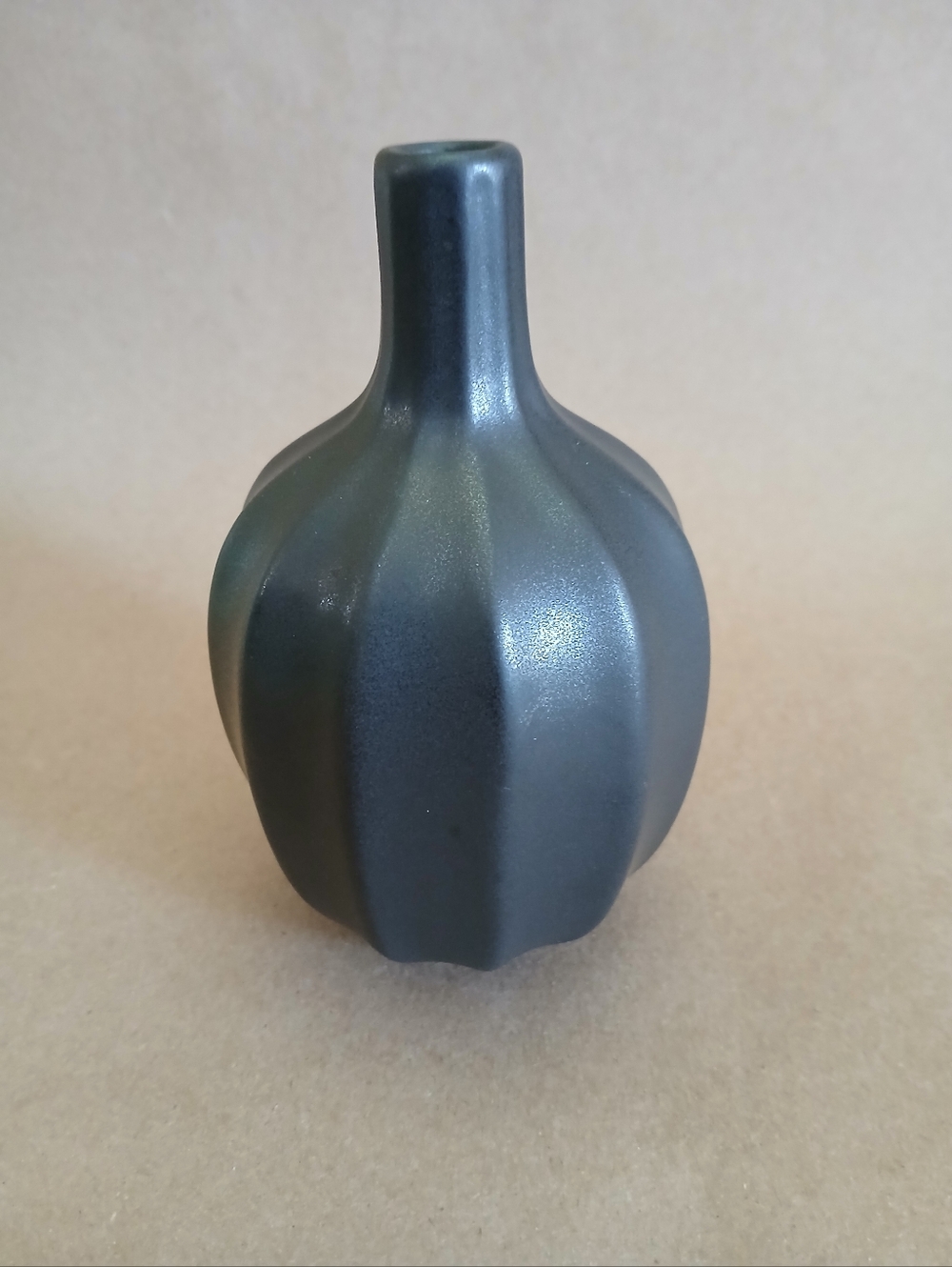 Vintage JONATHAN ADLER VASE Black Ribs Pleated Pot A Porter Matte Gourd Belly